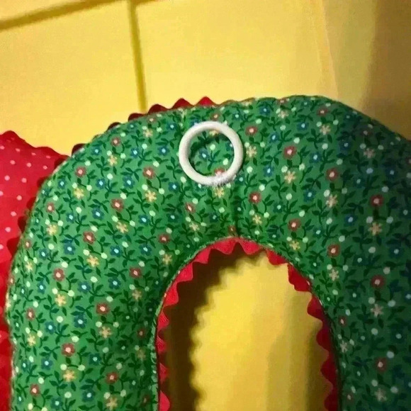 Vintage handcrafted JOY Christmas Hanging Wall Decor Plush with trim - Picture 6 of 6